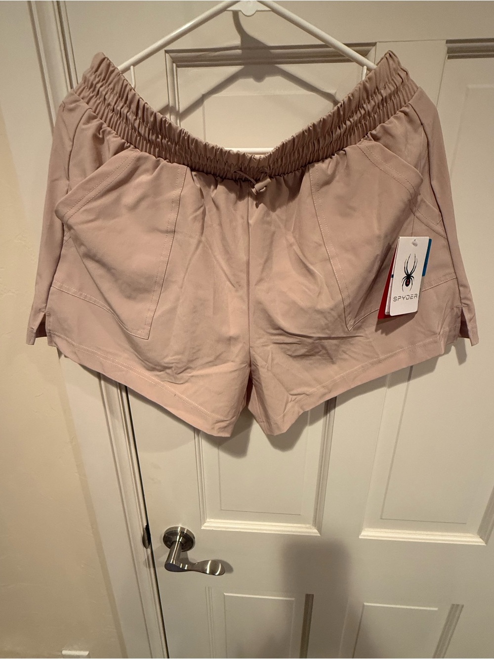 NWT Spyder Athletic Shorts Pull On Running Shorts Beige Mushroom Large